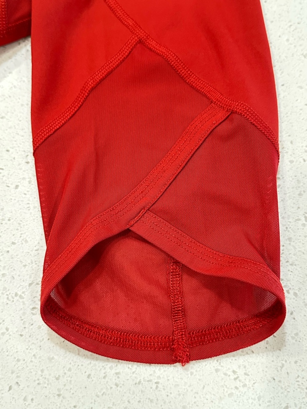 Athleta Aura Sonar Capri Leggings Red Mesh High Rise M - Picture 9 of 10